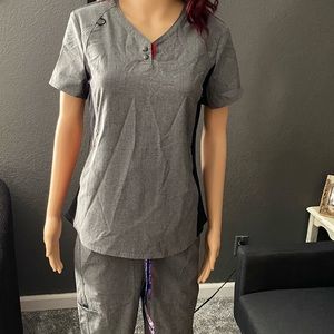 Cherokee Light grey scrub set